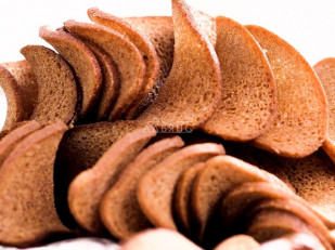 Сухарики с сыром начос: Ресторанные гренки с чесноком