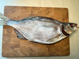 Вяленое мясо: Лещ цимлянский вяленый (700-800 гр)