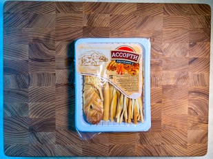 Фрайчизы со вкусом холодец и хрен (100 гр.): Сыр Чечил АССОРТИ 150гр